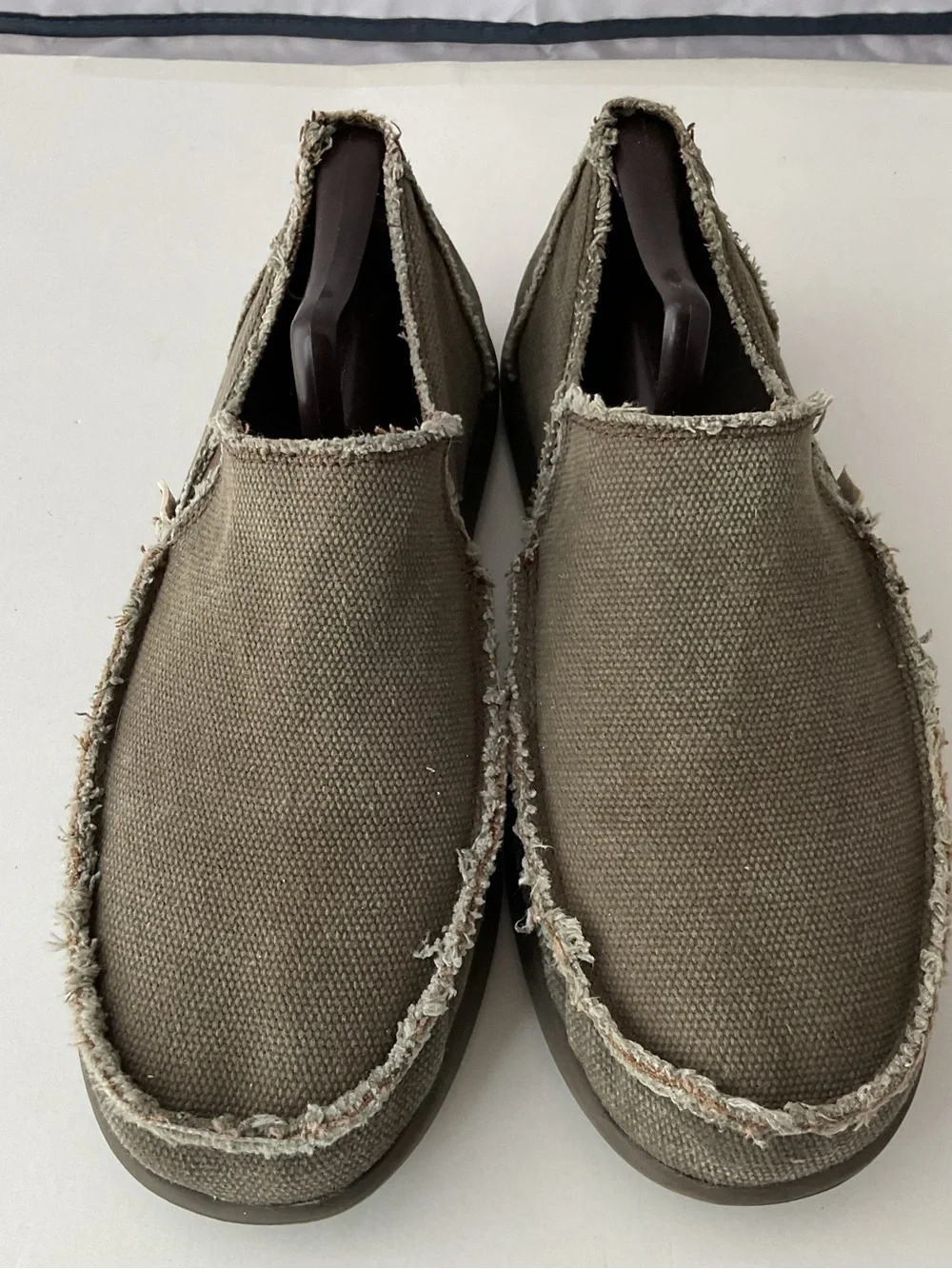 Crocs Original Santa Cruz Shoes Brown Khaki Canvas Slip On Loafers Men’s Size 10